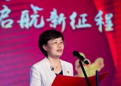 香港大廈不忘初心跟黨走 團(tuán)結(jié)一心鑄輝煌！